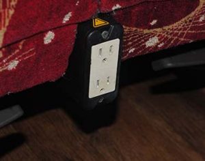 MBi Charters features electrical outlets at every seat - MBI Charters